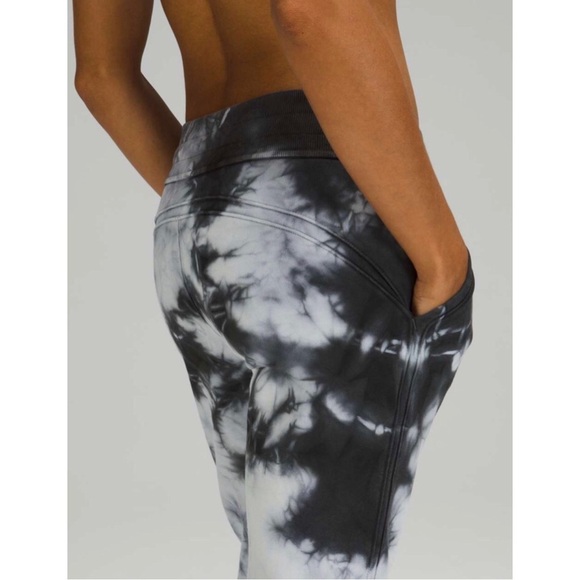 LULULEMON Warm Down Jogger Earth Dye Size 12 - Picture 5 of 10